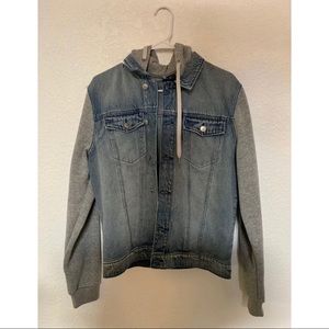 H&M’s Jean jacket 💥